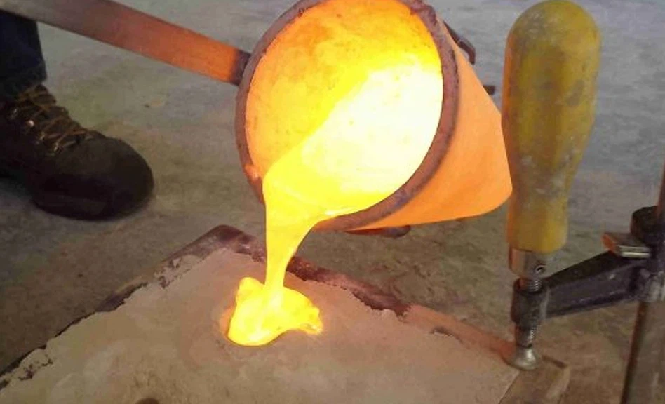 Apakah fungsi peralatan dalam penuangan pasir?